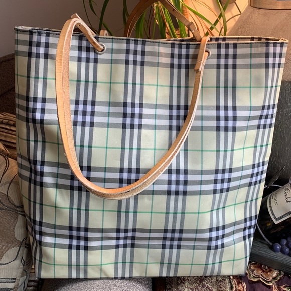Authentic VINTAGE BURBERRY Checkered medium long tote - Picture 2 of 16